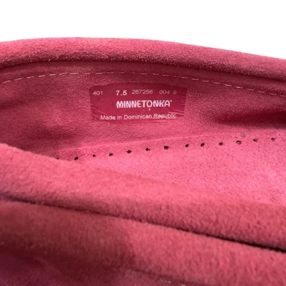 Minnetonka Pink Moccasins - Picture 6 of 8